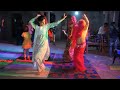 ननद भाभी ने अपने कमरतोड़ डांस से डीजे �