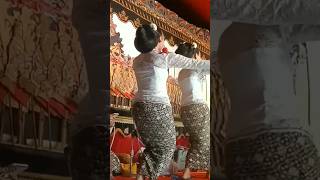 Download lagu sinden goyang terkeren - pepeling | dalang Ki eko suwaryo #shorts #live  #short mp3