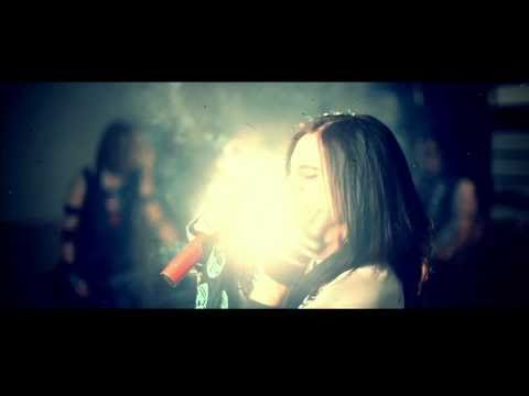 HELL IN THE CLUB - ON THE ROAD (official video)