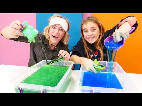 Tolles Video auf Deutsch.  Wir machen eine Slime-Challenge. Spielspaß mit Ayça und Nicole.