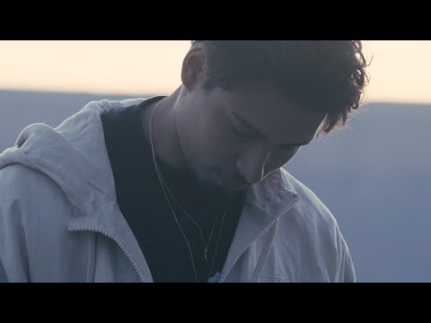 Georgio - Quand le soleil tombe (vidéo lyrics)