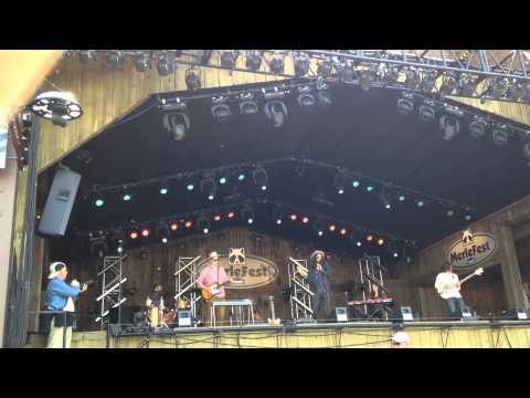Josh Farrow - Who's Gonna Love You When I'm Gone - Live at Merlefest