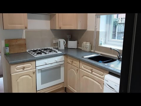 Pet Friendly - 7 Guests - Idyllic Village, Chester, United Kingdom | Travel With Kiara