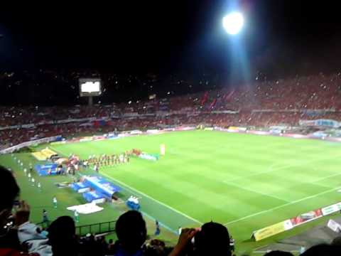 "La Hinchada Mas Linda Del Mundo(2)" Barra: Rexixtenxia Norte • Club: Independiente Medellín