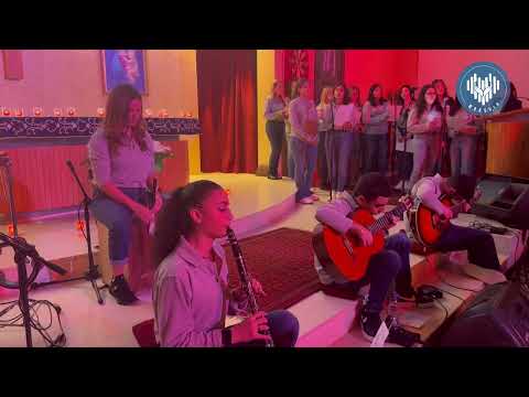 روح الله القدوس       -            Rouh Allah El Qoudous      Worship Choir