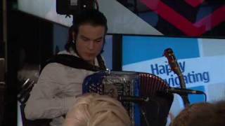 Jenni Vartiainen - Halvalla (Nokia Comes With Music Live 5.5.2010)