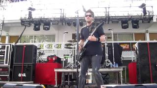 Crossfade - Lay Me Down - Live 9/5/2011 @ Green Iguana - Tampa, FL