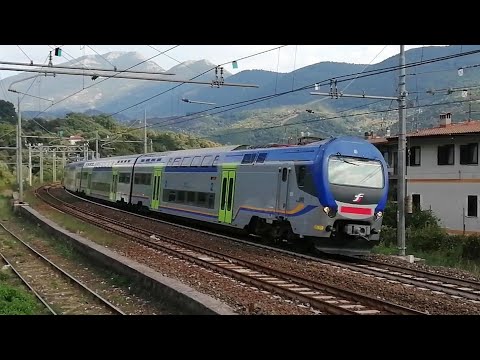Regionale 5584 Cosenza - Napoli C.le - Sapri 07-09-2023 Taf 98
