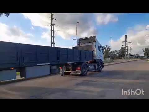 CAMIONES EN CRUCE DE RP158 Y RN19 , SAN FRANCISCO , CORDOBA , ARGENTINA , VIDEO 192