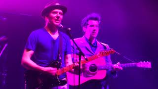 Belle &amp; Sebastian &quot;Get Me Away From Here, I’m Dying&quot; live @ Salle Pleyel Paris 07/02/2018