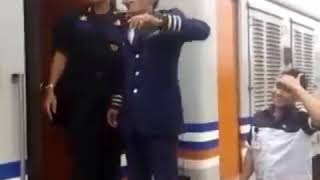 Download lagu Ganteng-ganteng serigala (Kondektur) mp3