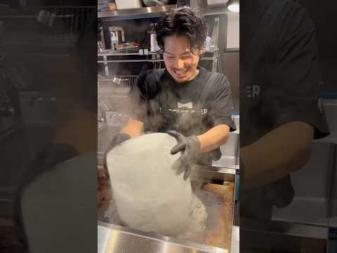 Ice cube grill cleaning 🧊🧹 巨大氷で鉄板掃除