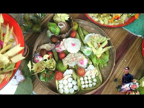 BANTEN PENGULAPAN AGUNG/BANTEN PENGULAPAN DEWA,UNTUK DEWA YADNYA