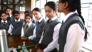 preview picture of video 'working model of hydraulic Jack by Hermann Gmeiner School, Faridabad'