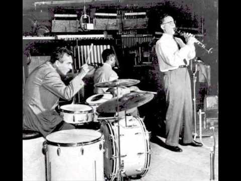 The Benny Goodman Orchestra - Sing Sing Sing (With a Swing)
