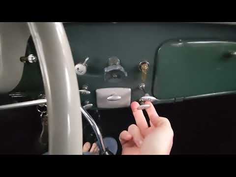 Cold starting a 1955 Traction Avant in winter