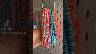 Packaging an order! 💖 #smallbusiness #bracelet #claybead #preppy #beadbracelets