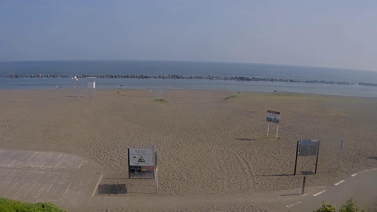 Live webcam view of Hiratsuka Beach Coastal View