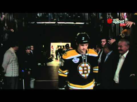 Bruins NHL Premiere 2010 FistBump