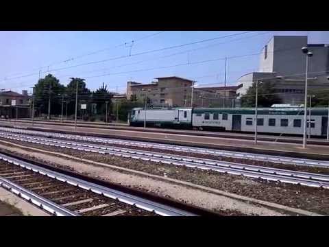 E464 024 XMPR+8 piano ribassato Trenord - Milano Greco 26/06/2015
