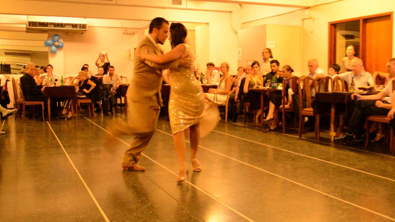 Daniela Barría & Julian Vilardo en Milonga Malena Sunderland Club 2/3