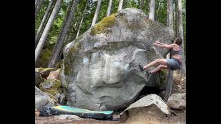 Video thumbnail de Stinkin' Slopers, V5. Gold Bar