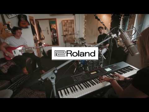 Berenice Scott - 'Jet Streams'  Roland JUNO DS88 spotlight