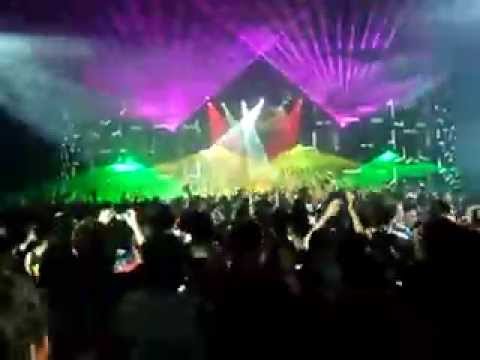 Showtek - X-Qlusive Down Under - Lowrider - Don't Get Back