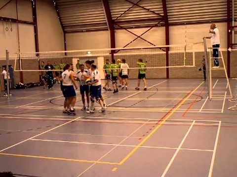Nationale Beker Heren volleybal 2013 ronde 1 toernooi A VV Meppel H1   Veracles H