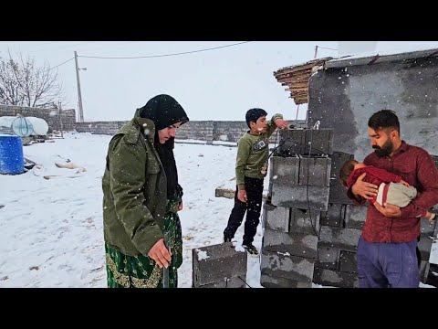 Whispers of Winter: Shahab and Medina's Snowy Bliss"💭👨‍👩‍👧💭💭