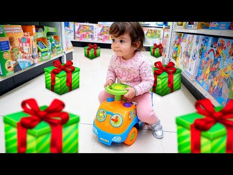 TOY HUNTING AT TOYS R US!! Birthday Gift for Kids