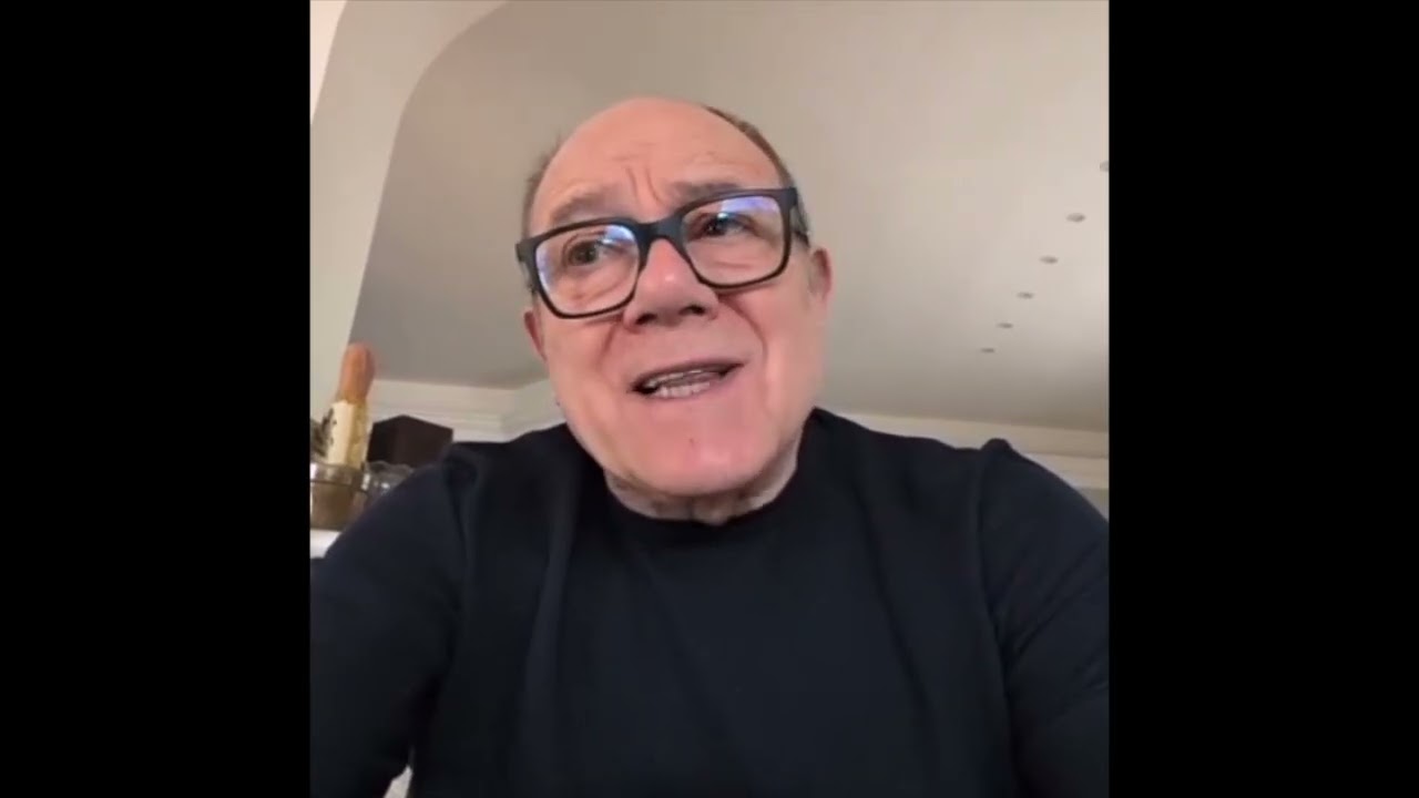 IL VIDEO MESSAGGIO DI CARLO VERDONE IN OCCASIONE DELLA FESTA DELLA MAMMA