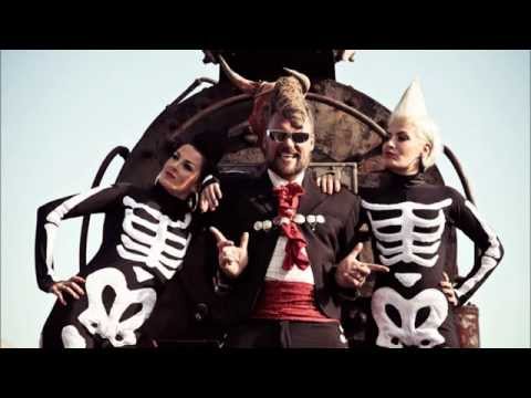 Leningrad Cowboys (Kirka) - I Saw Her Standing There