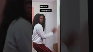 Download lagu Toni Braxton’s Signature DANCE MOVE😂🤣How is this funny yet SOPHISTICATED? mp3