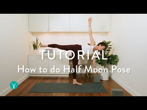 How to do Half Moon yoga pose PROPERLY!