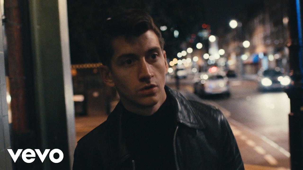 Lirik Lagu Whyd You Only Call Me When Youre High? - Arctic Monkeys dan Terjemahan