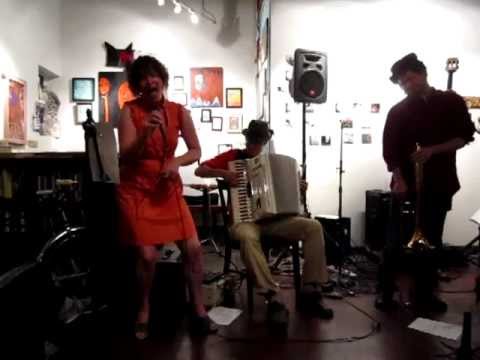 "Utomlennoe Solntse" by Hernandez Hideaway - Live at Actual Cafe