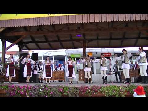 Formatia "Romanasul" Brasov. 12 octombrie 2013. Caransebes. Festivalul "Toamna la gugulani". 1