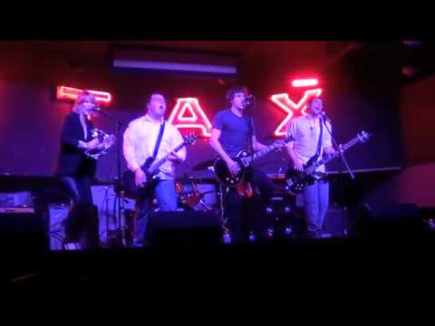 IBC 2013 Rio & The Ramblers Johnny B Goode Cover