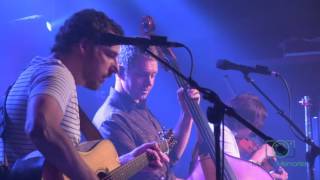 The Infamous Stringdusters  2016-02-19  Hobo Song - Cluck Old Hen