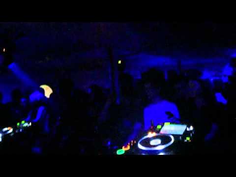 FABIO DELLA TORRE - CORCOS AT CONCRETE!