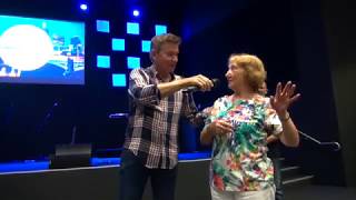 5 year painful frozen neck injury from car accident miraculously healed - John Mellor Healing