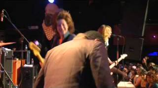 truth's Live Playlist in Hollywood, CA: Sing It Loud, Best Beating Heart