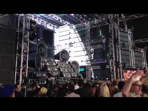 Bingo Players Live at Coachella - All Gold Everything (MAKJ