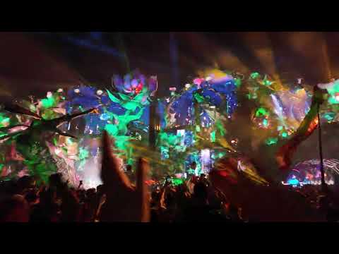 Tomorrowland 2024 - Mainstage - Shaboozey - A Bar Song (Tipsy) (David Guett Remix)