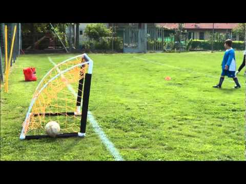 Esibizione Scuola Calcio # Virtus Calco - US Orobia Robbiate.wmv