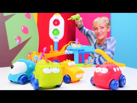 Nicoles Spielzeug Werkstatt - Die Ampel ist kaputt - Monster Spielzeugautos