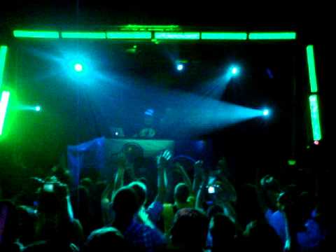 Paul van Dyk vs.Oceanlab - Let Go Satellite (? mashup). Alex M.O.R.P.H. @ Solar Dance Classics