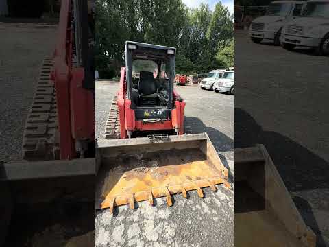 Kubota SVL95-2s Track Skid Steer Loader - Video
