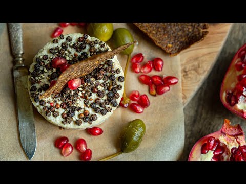 Cashew Cheese and Flax Crackers | BEGINNER RAW VEGAN RECIPES